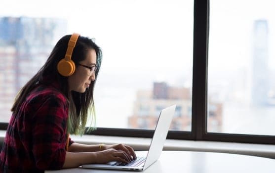 כיצד מתרגם יכול להפוך למתורגמן?