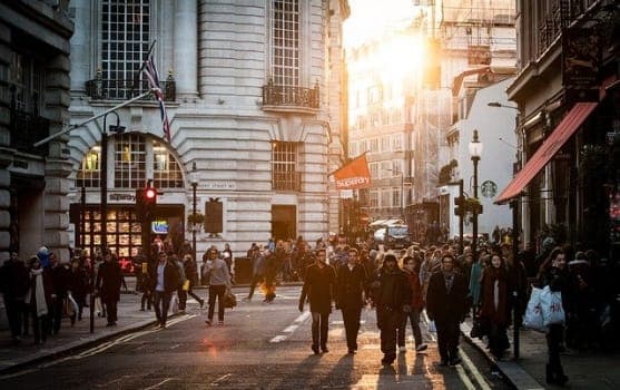 האתגרים של מתורגמנים מקצועיים בעקבות מגפת הקורונה