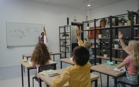 מהירות ודיוק: כיצד תרגום משפטי פתח דלתות לסטודנטית עם לקויות למידה