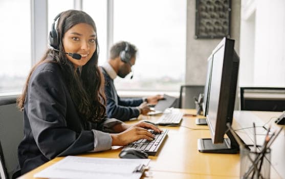 אתגרים בתרגום סימולטני והפתרונות להם