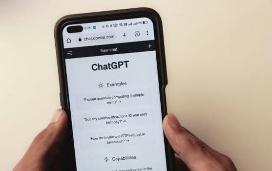 כלי משנה משחק או עסקה מסוכנת? בחינת ההשפעה של chatchatgpt-5 על תעשיית התרגום